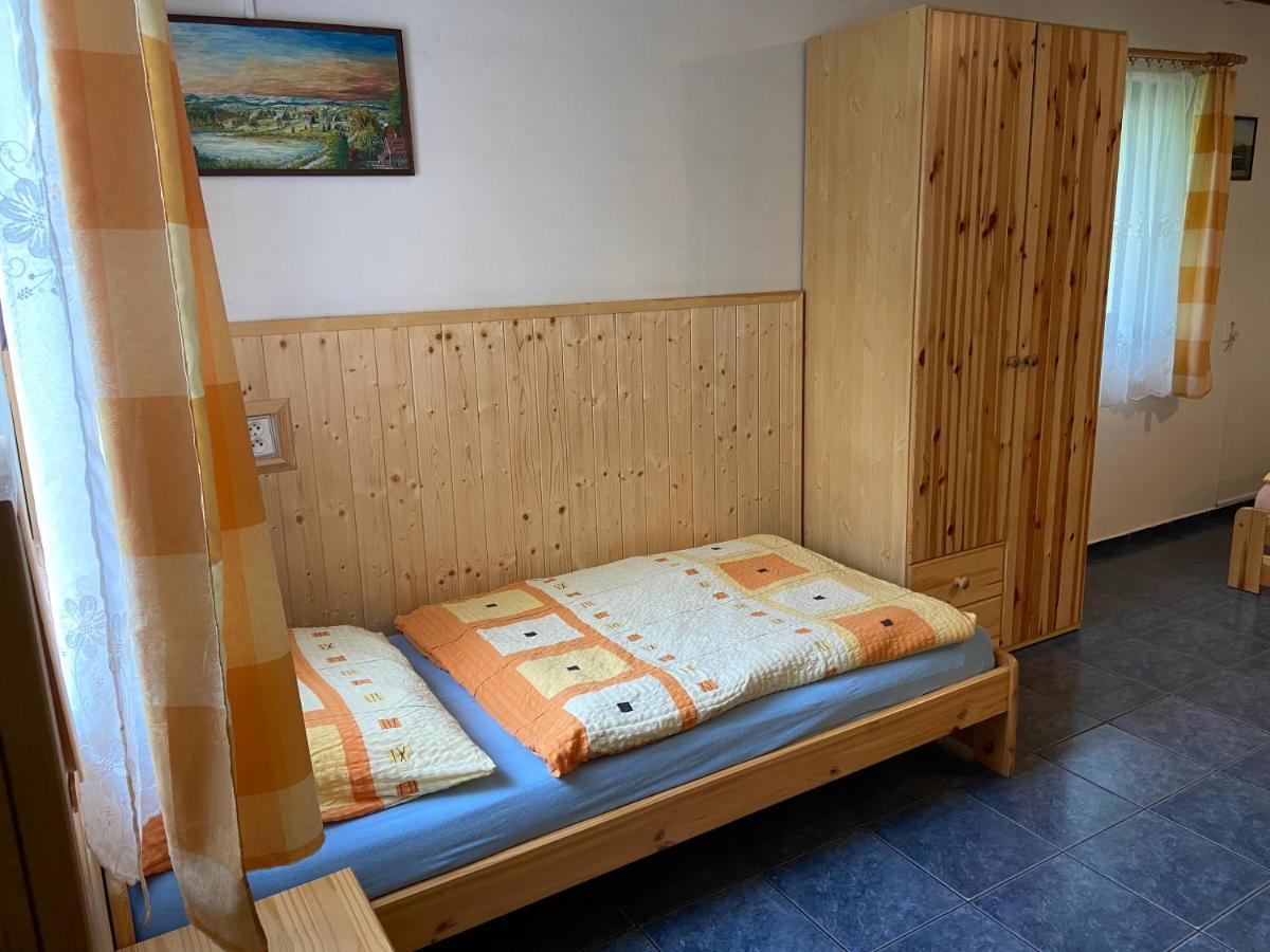 Apartman U Marusky Chribska Exterior photo